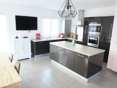 MAISON - HALLENNES LEZ HAUBOURDIN - 100 m2 - 365000€