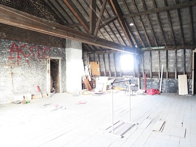 MAISON - HAUBOURDIN - 230 m2 - 250000€